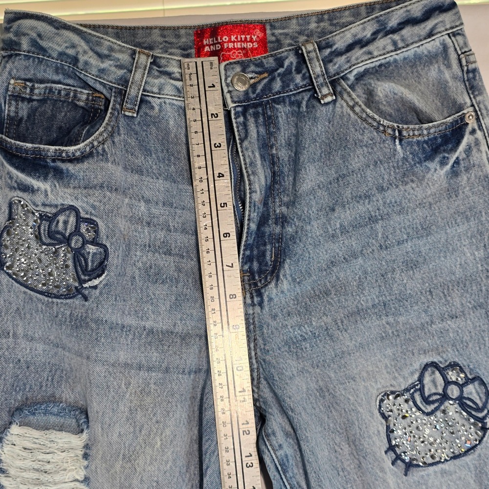 Forever 21 Hello Kitty Distressed Rhinestone Straight Leg Jeans Light Wash 29 - Picture 11 of 16